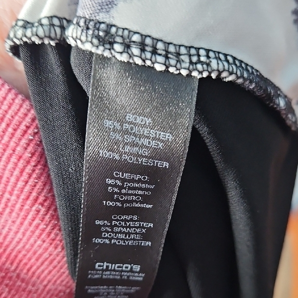 Travelers By Chicos Women’s Red Black Poppy Longsleeve Blouse Small - Picture 8 of 8